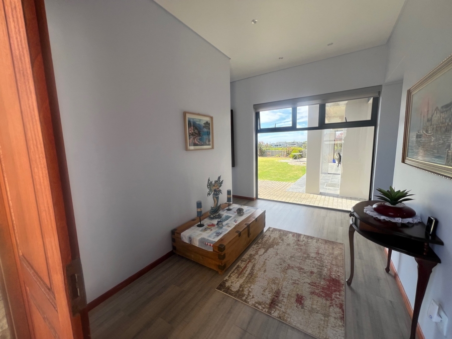 3 Bedroom Property for Sale in Oubaai Western Cape